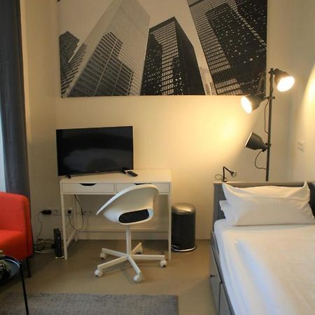 Apartment 2 / Ein - Zweipersonen Манхайм Екстериор снимка