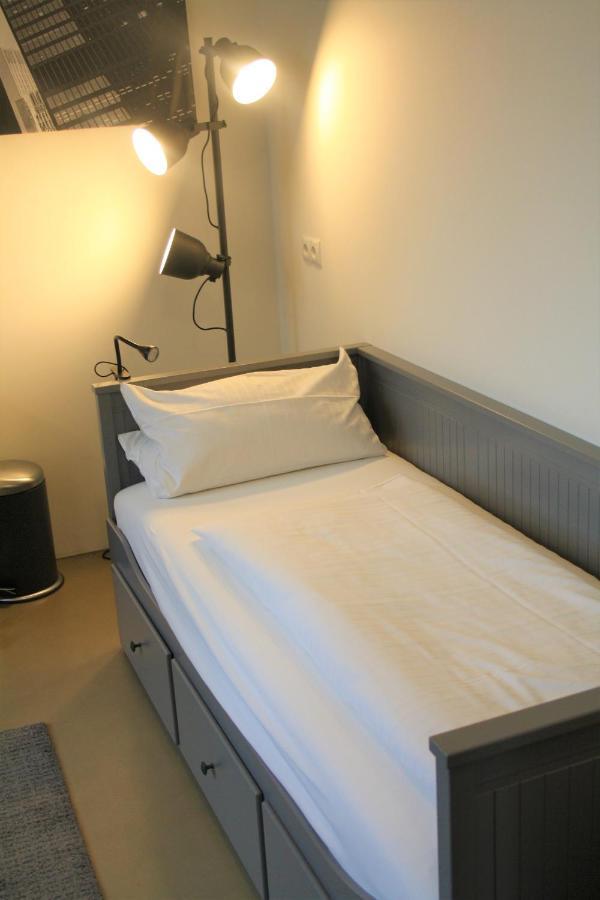 Apartment 2 / Ein - Zweipersonen Манхайм Екстериор снимка