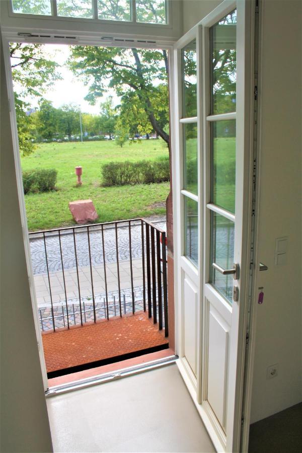 Apartment 2 / Ein - Zweipersonen Манхайм Екстериор снимка